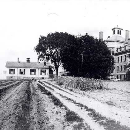 112524fi-Did-You-Know-View-of-the-Cambridge-almshouse-and-poor-farm-circa-1900